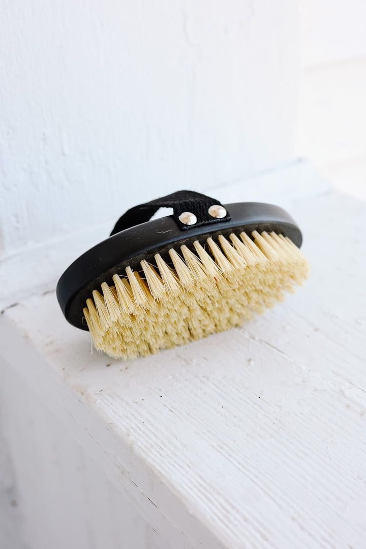 Exfoliating Dry Brush